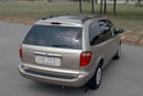 town-country-lx-2003-h.jpg (32kb)
